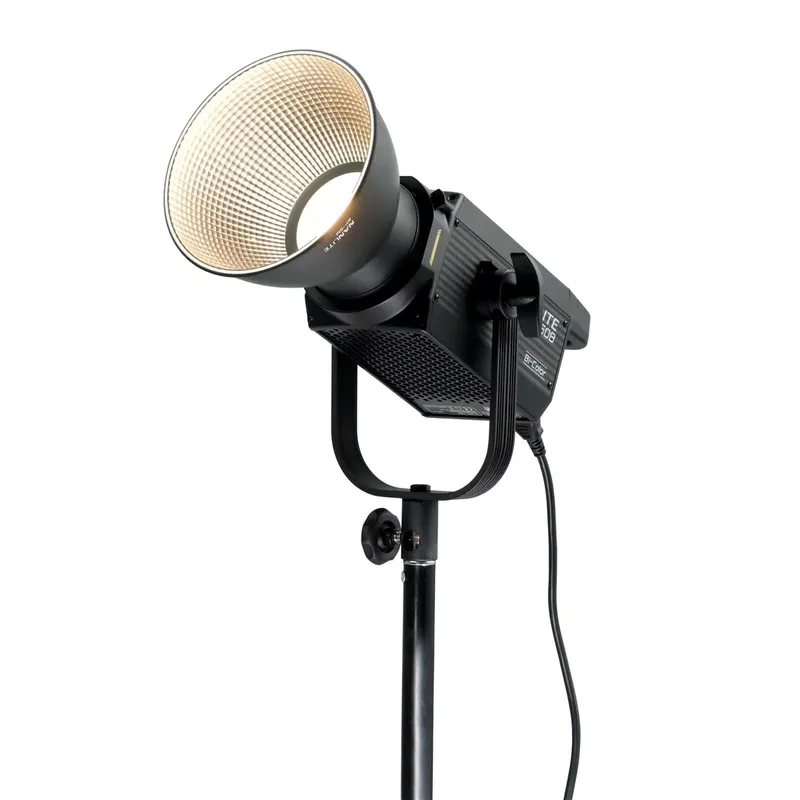 Lampa punktowa LED FS-150B 175 – Photography Lighting Brands recenzja i cena